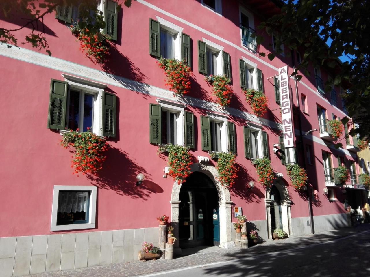Albergo Neni Brentonico Esterno foto