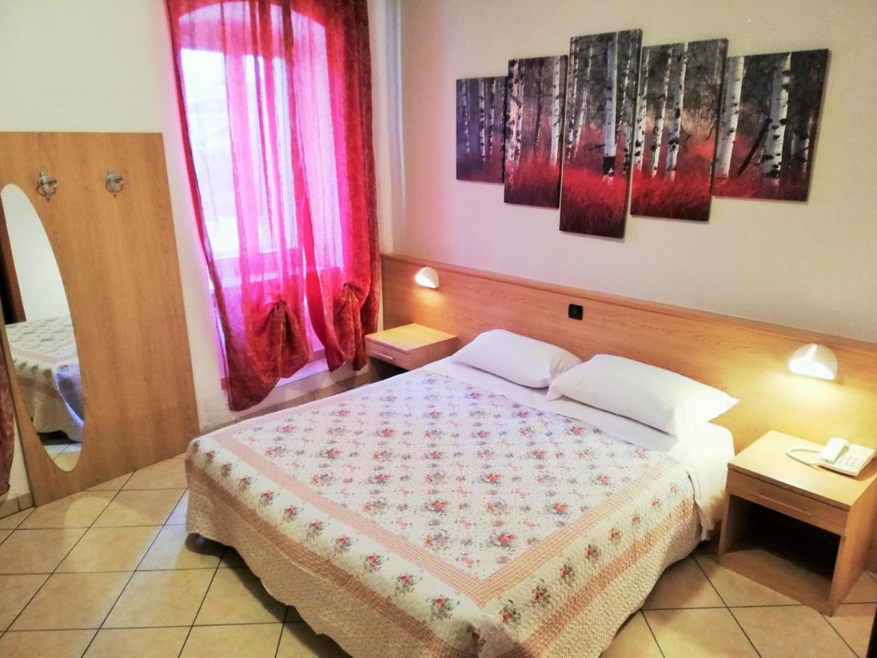 Albergo Neni Brentonico Esterno foto